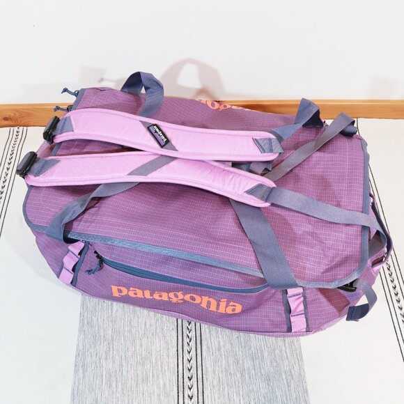 NWT Patagonia Black Hole Duffel 55L Brisk Purple - Picture 5 of 7